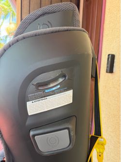 Uppababy Knox car seat