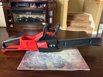 Milwaukee M18 Fuel 16” Bar Chainsaw