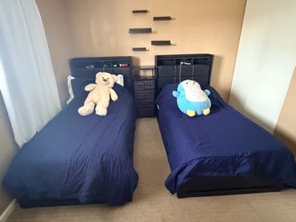 2 twin beds