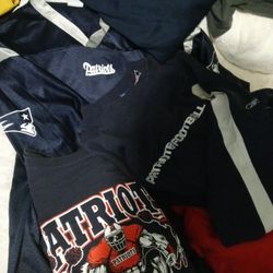 4 Patriots Wear 2 Jersey's X L ,1 Sweatshirt 2X, 1 T-shirtXL