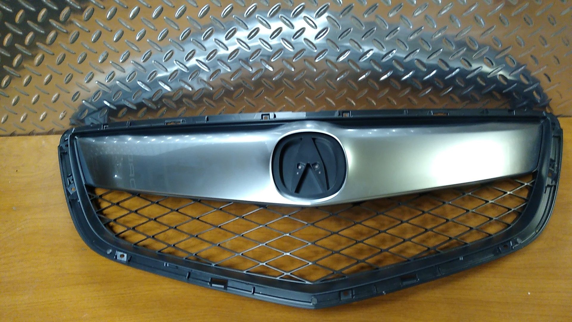 Brand New Acura grill