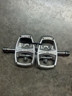 Issi Pedals SPD + Flat