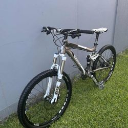 26 INCH TREK FUEL EX9 
