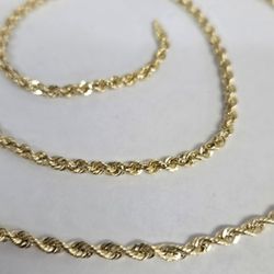 10kt Gold Hollow Rope Chain 24"