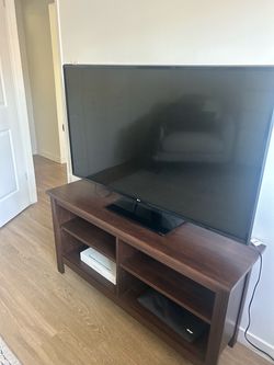 Tv + entertainment center/tv console