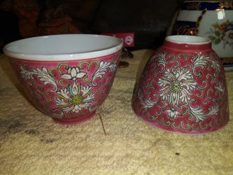 ANTIQUE TEA CUPS FROM CHINA