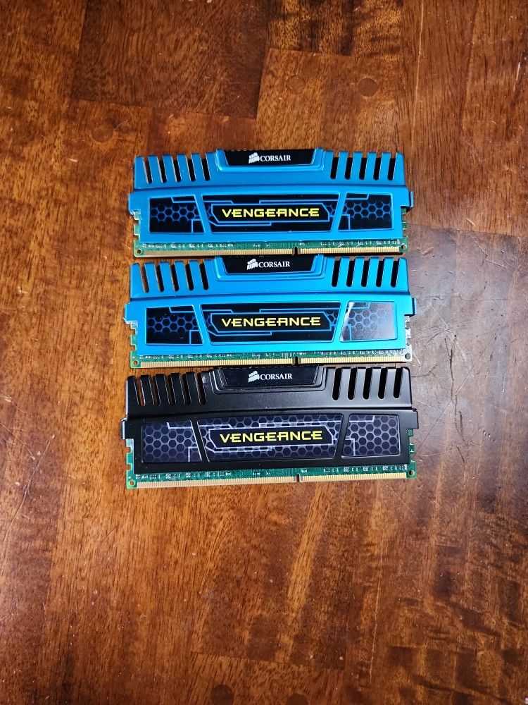 Corsair 8GB RAM Cards X3