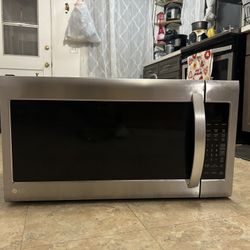 LG Over The Range Microwave (won’t heat)