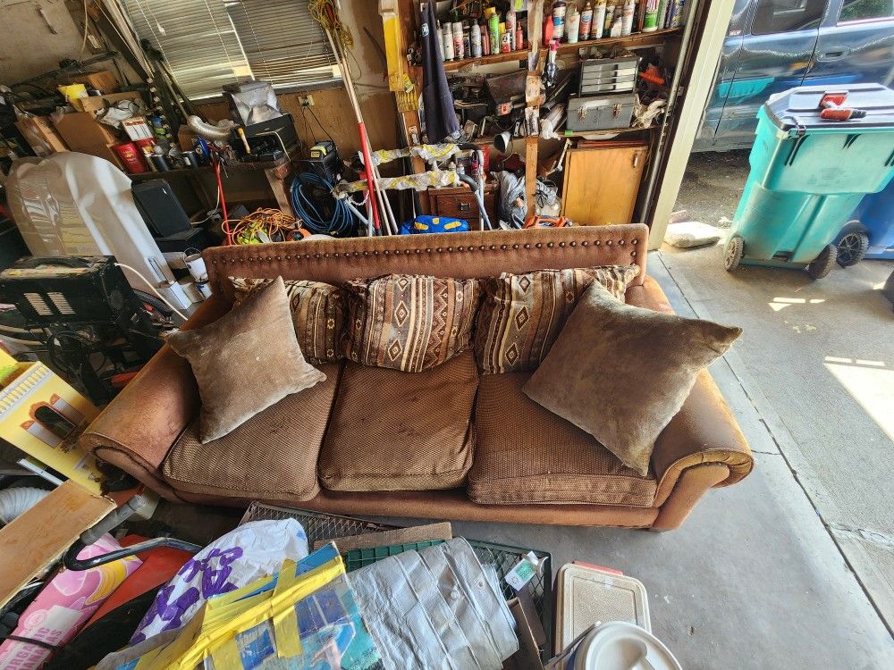 Free Sofa