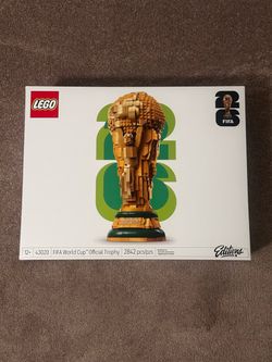 LEGO FIFA World Cup Official Trophy 43020