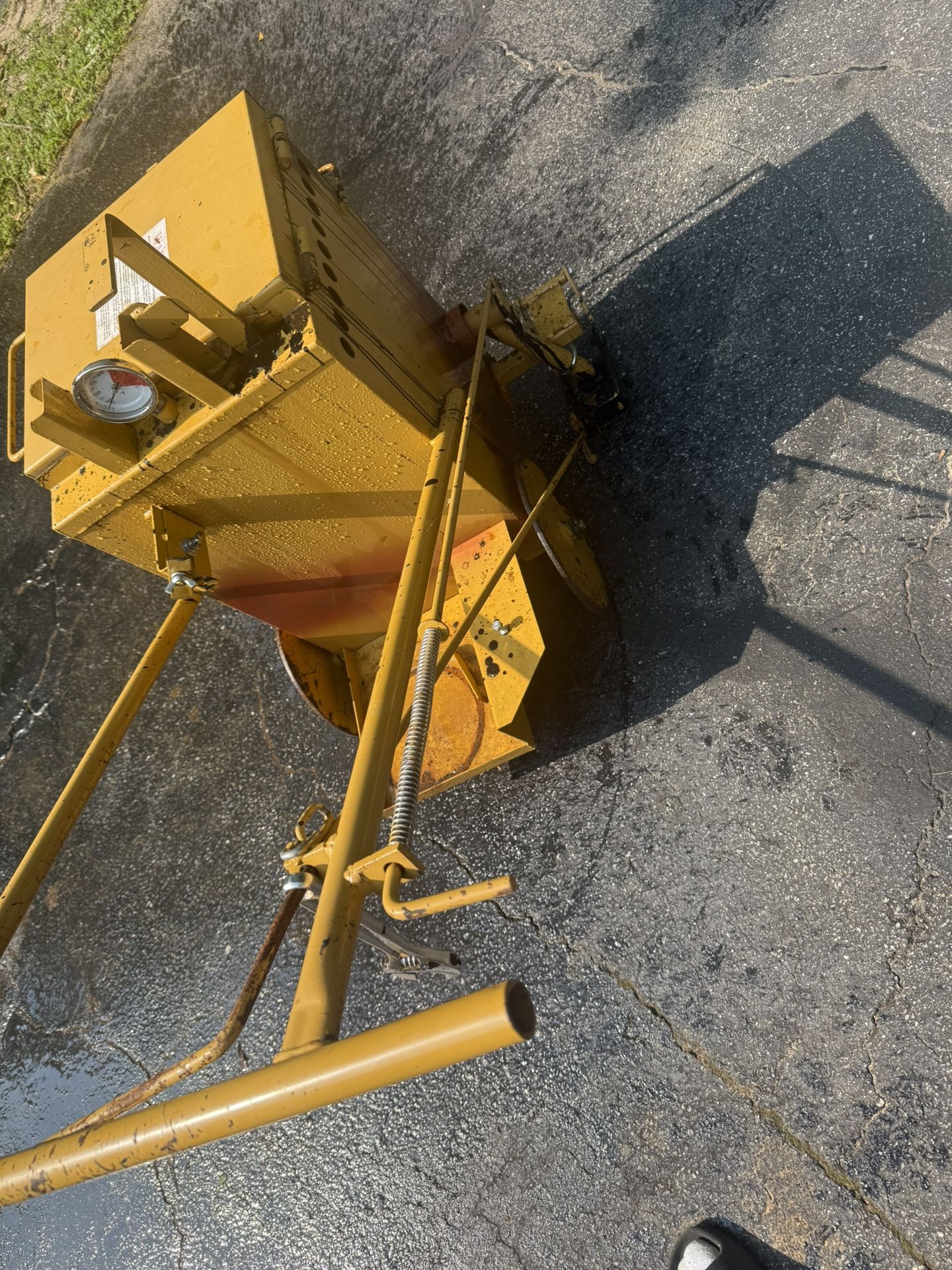 Crack Filler Machine