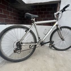 MOUNTAIN BIKE 26" GTX 