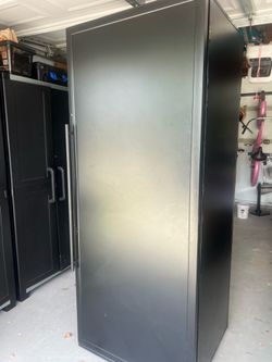 Wine Enthusiast Large Capacity Wine Refrigerator – Freestanding