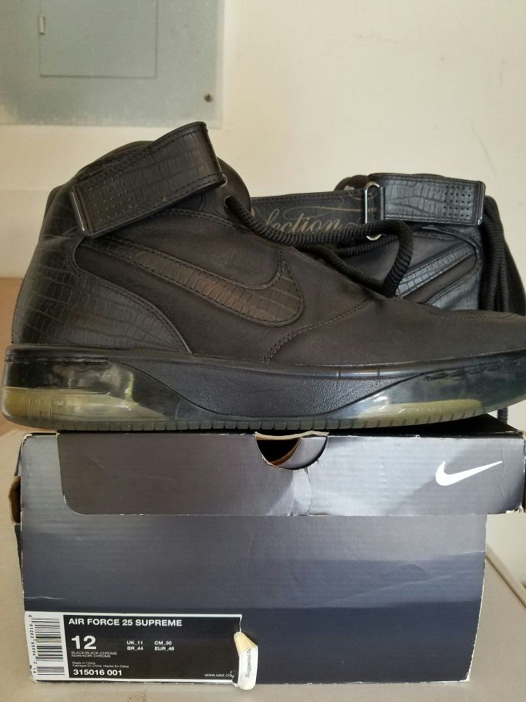 NIKE AIR FORCE 25 SUPREME