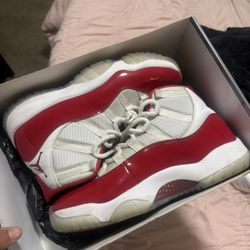 Jordan 11’s cherry’s 