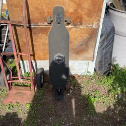 AMRGOT Longboard Skateboard. In Excellent Condition Smooth Cruiser.