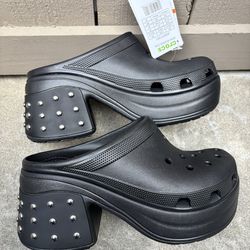 Crocs Ladies size 10