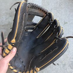 Baseball glove