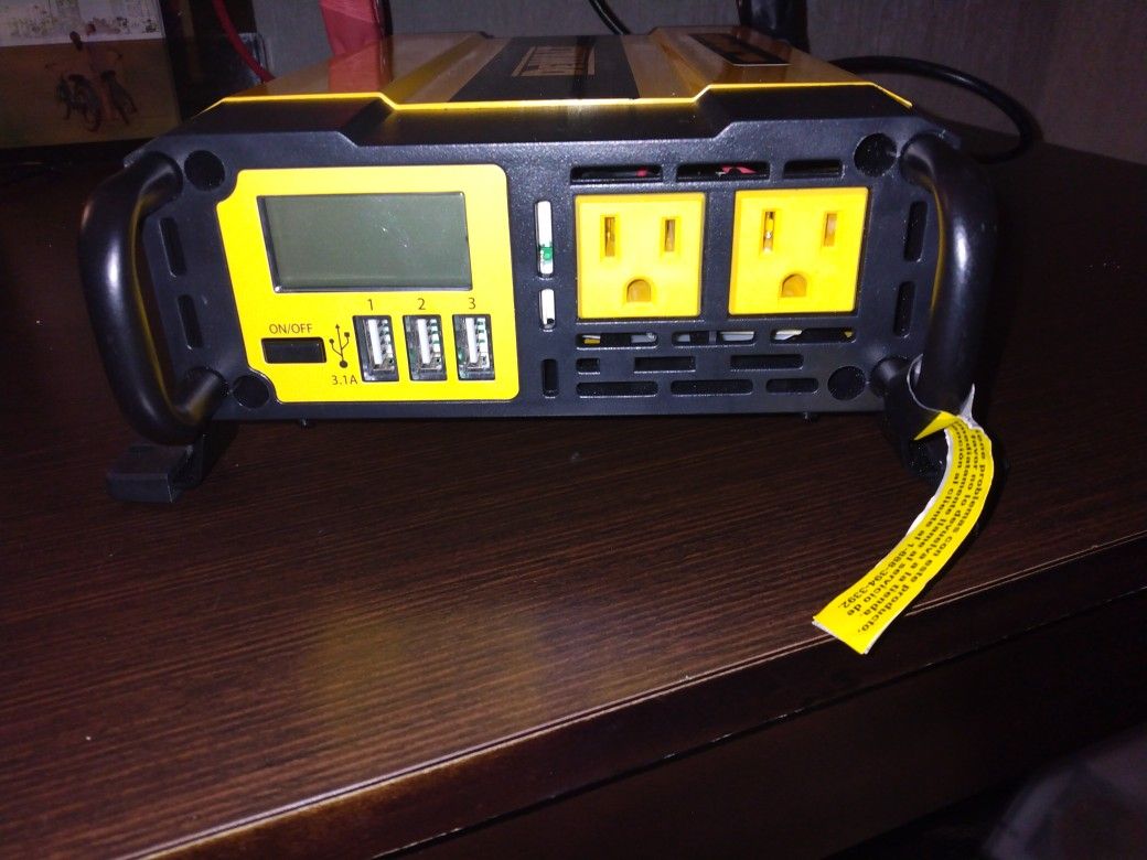 DeWalt 1000 Watt Power Inverter for Sale in Long Beach, CA OfferUp