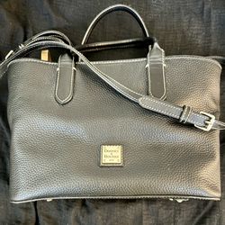 Dooney & Bourke Tote