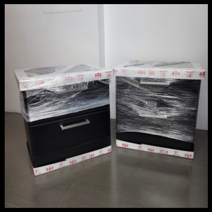 NEW TWO NIGHT STANDS ASSEMBLED 🛠️