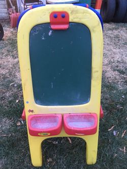 Crayola double sided easel
