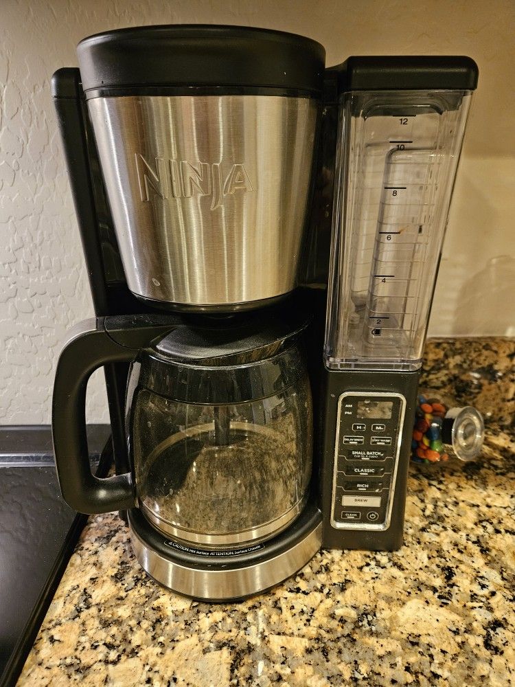 Ninja Coffee Maker CE 200 Series