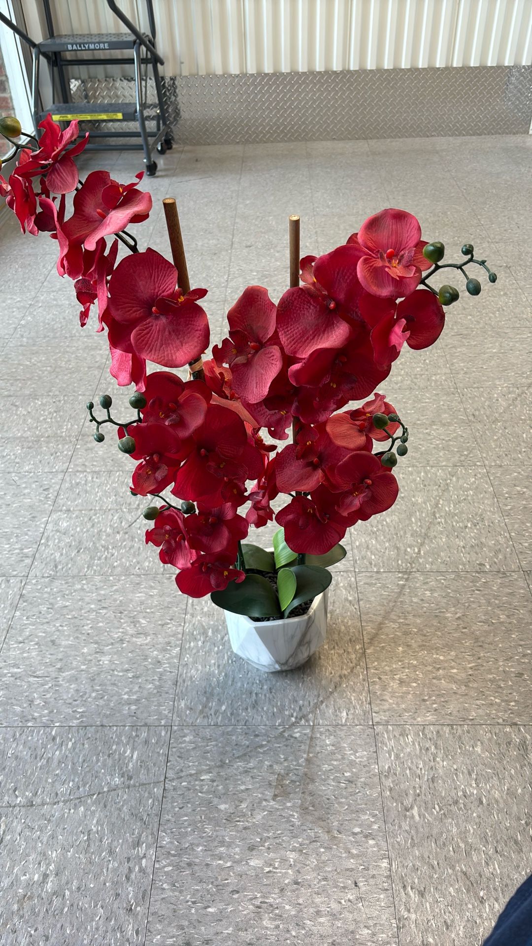 Flower Plant (not Real) W/decorative pot