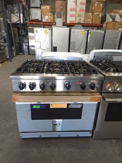 Viking - 36 in. Wide 6 Burner VGR Freestanding 7-Series Gas Range - Stainless Steel
Model: VGR73626BSS