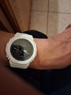 G shock  white like new