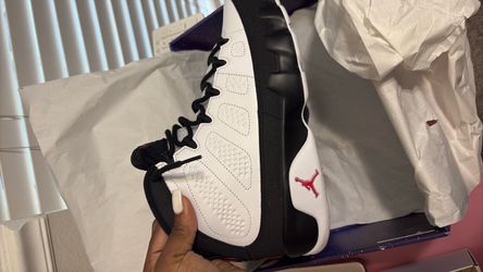 Space jams size 10
