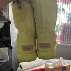 Uggs Size 6