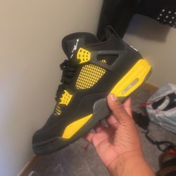 jordan 4 yellow thunder