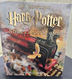 Harry Potter and the Sorcerer's Stone: The Illustrated Edition (Harry Potter, Book 1)