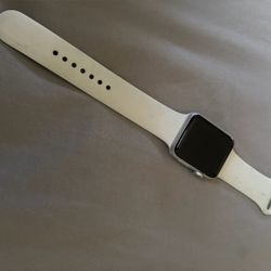 Apple Watch Series 3 42mm Aluminum