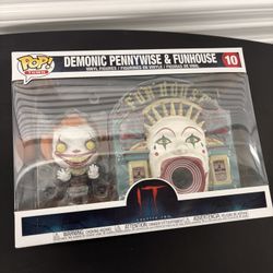 Funko Pop! Town: It - Demonic Pennywise & Funhouse #10