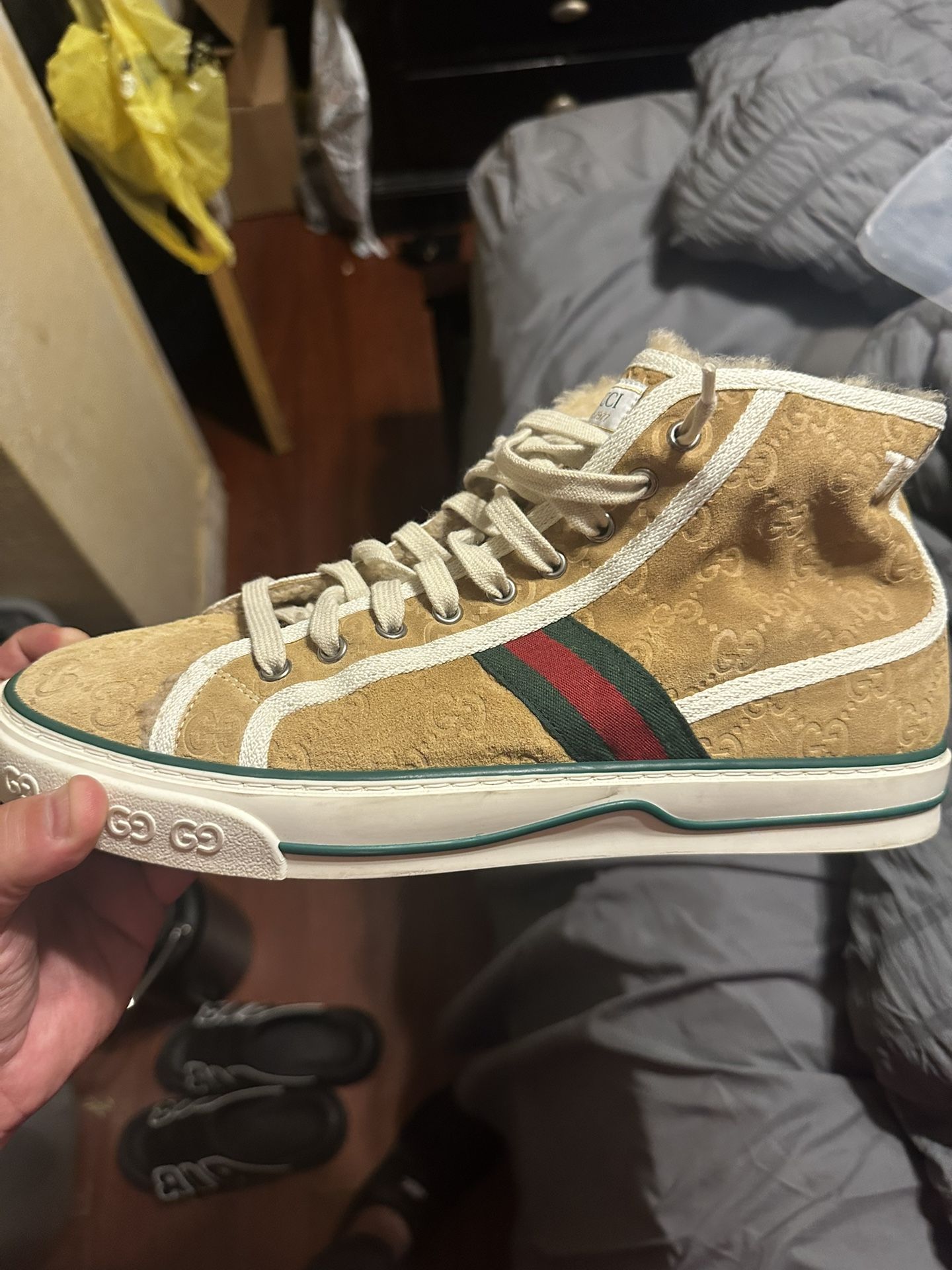 Gucci Beige high tops with Signature stripes