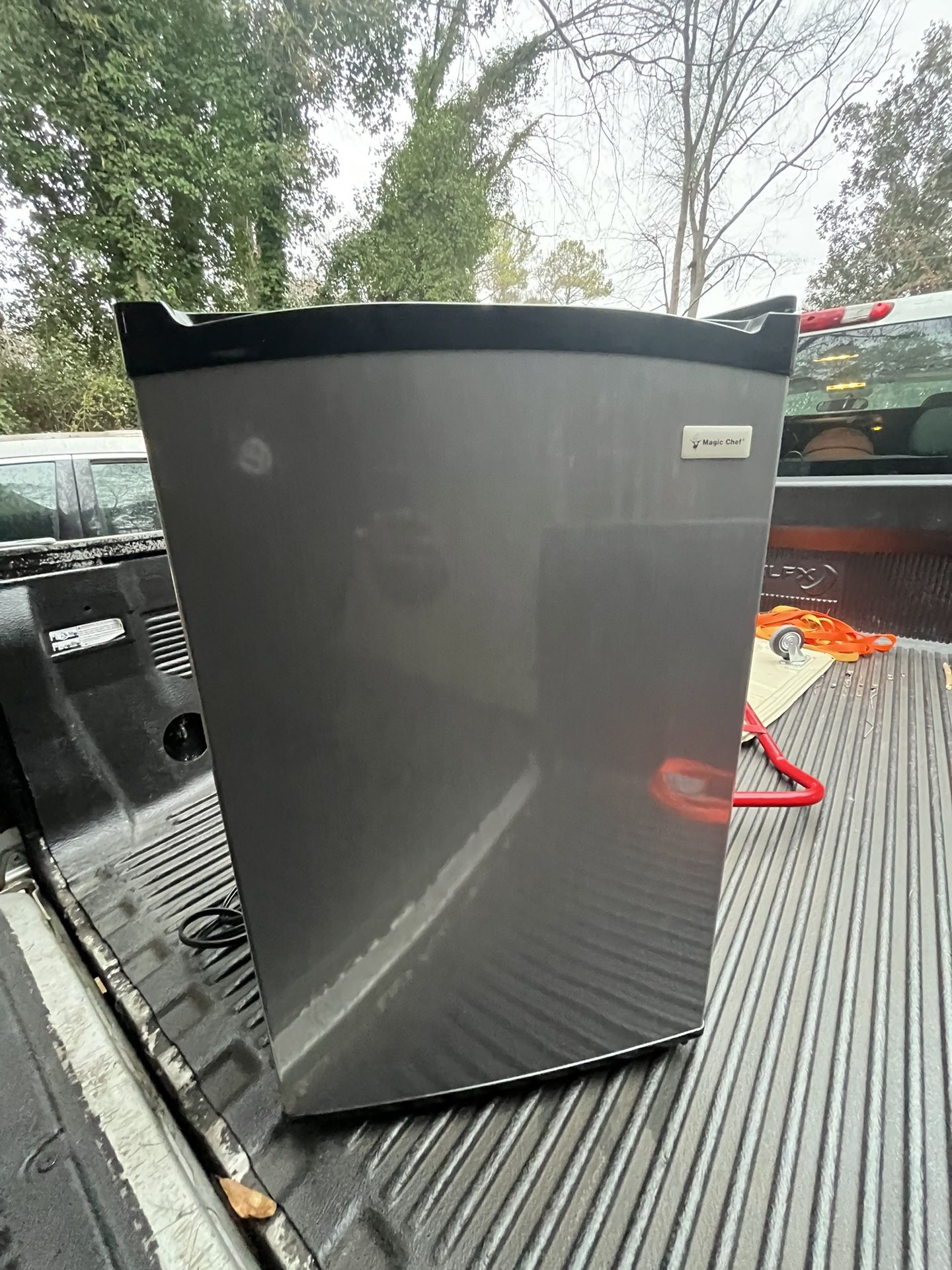 Mini Fridge And Freezer for Sale in Atlanta, GA OfferUp