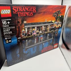 Lego #75810 - Stranger Things - The Upside Down house