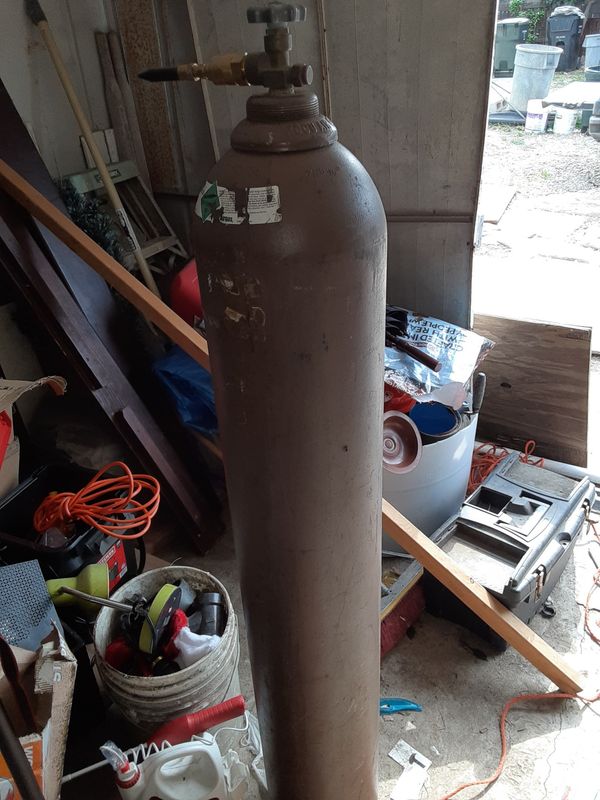 Helium tank for Sale in Pomona, CA OfferUp
