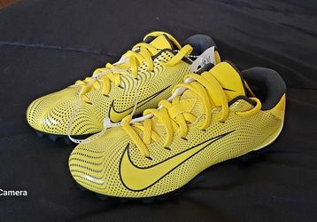 Nike Vapor Football Cleats (Brand New!)