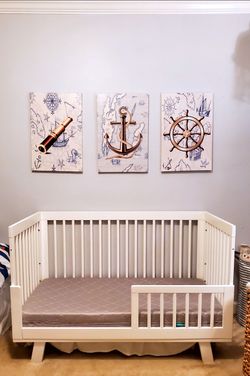 BABYLETTO Hudson Convertible Crib with NEWTON Crib Mattress in Grey