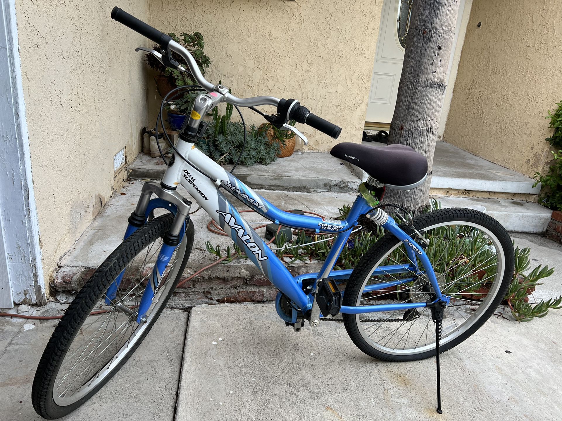 bicycle aluminum dual suspension Avalon