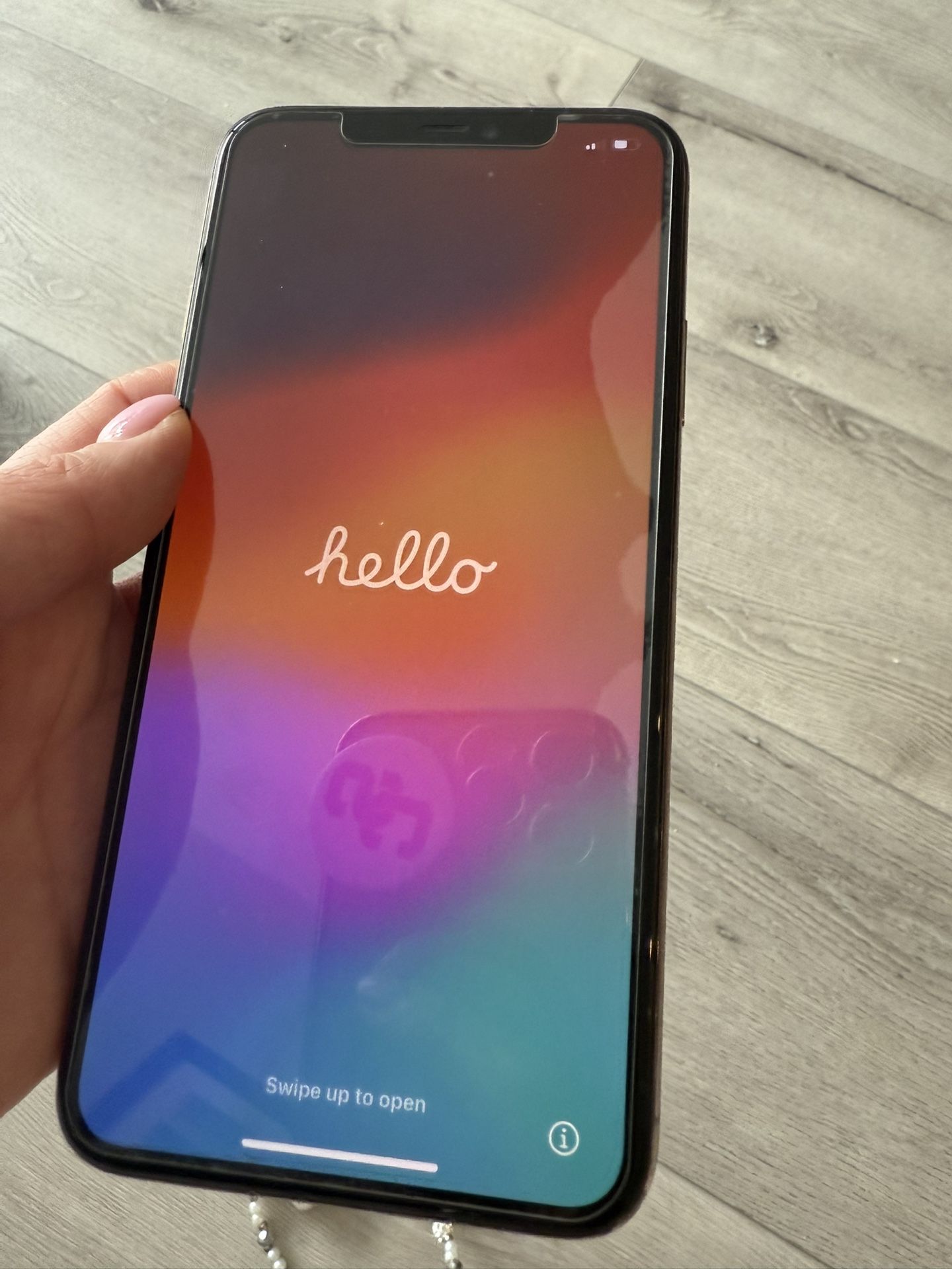 📱 iPhone 11 Pro Max – 64 GB – Great Condition – $250