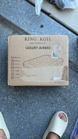 Queen Luxury AirBed