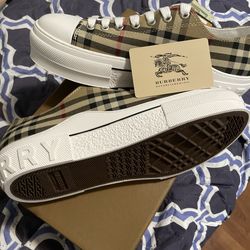 Burberry shoes 1:1