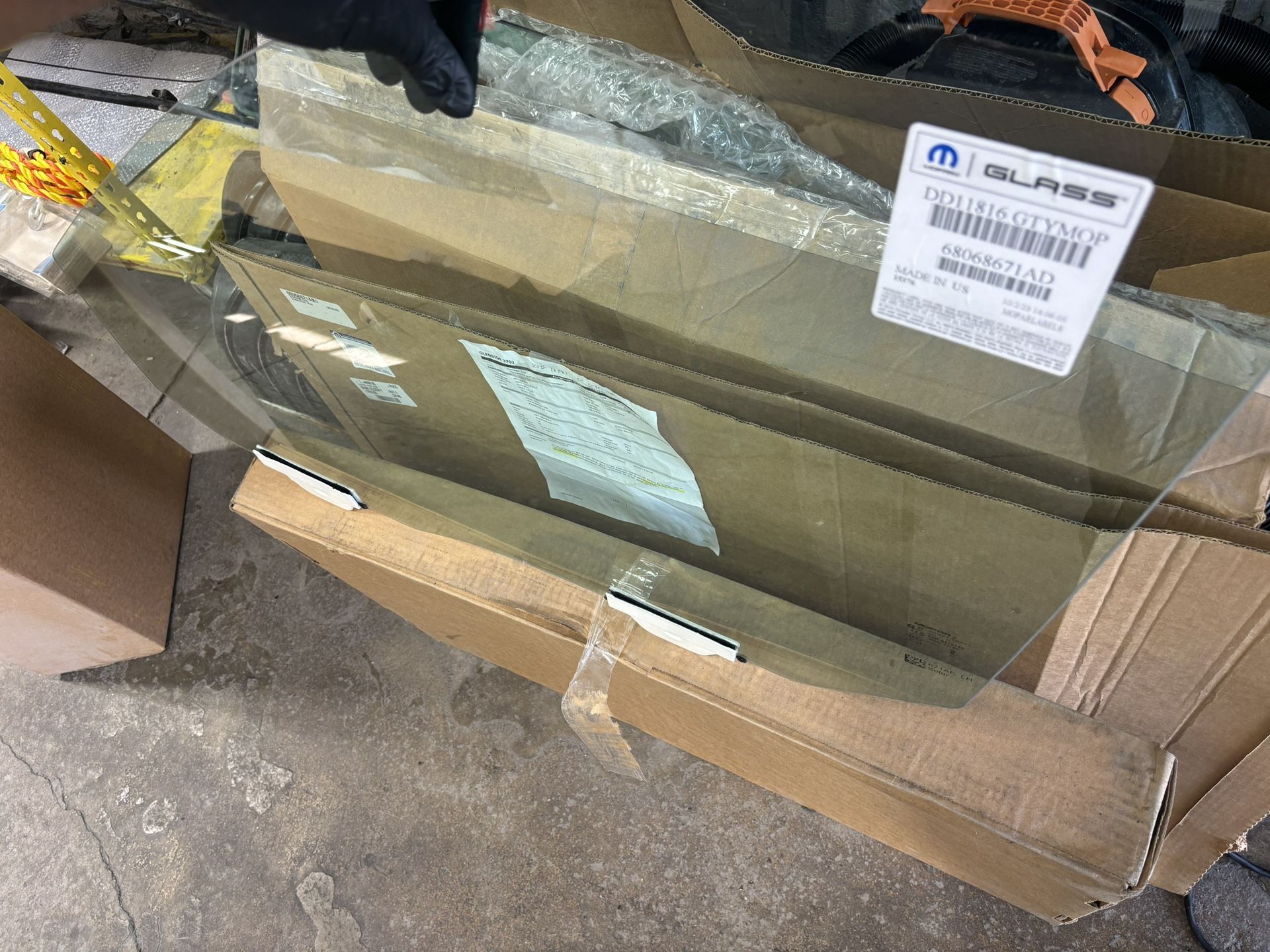 2011-2022 Jeep Grand Cherokee Driver Side Front Window