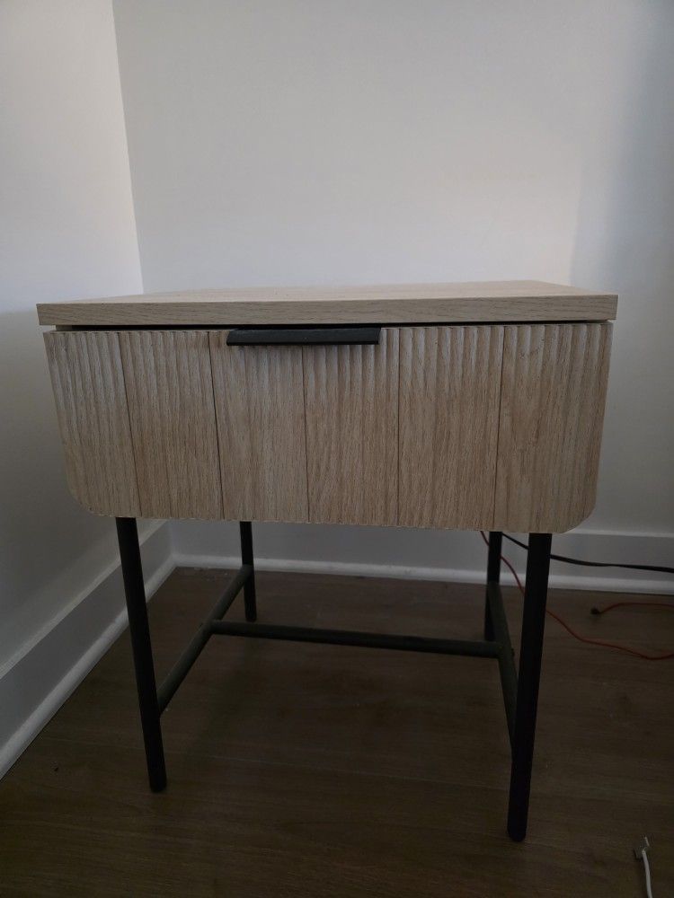 Night stand
