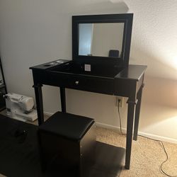 Small Vanity Desk and Chair