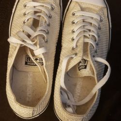 Converse ALL STAR Size 81/2 ,Excellent Condition 